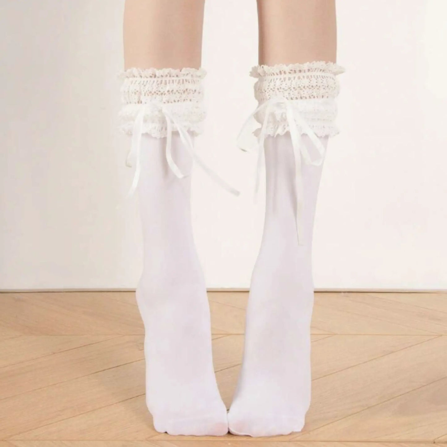 Ivory Reverie Socks